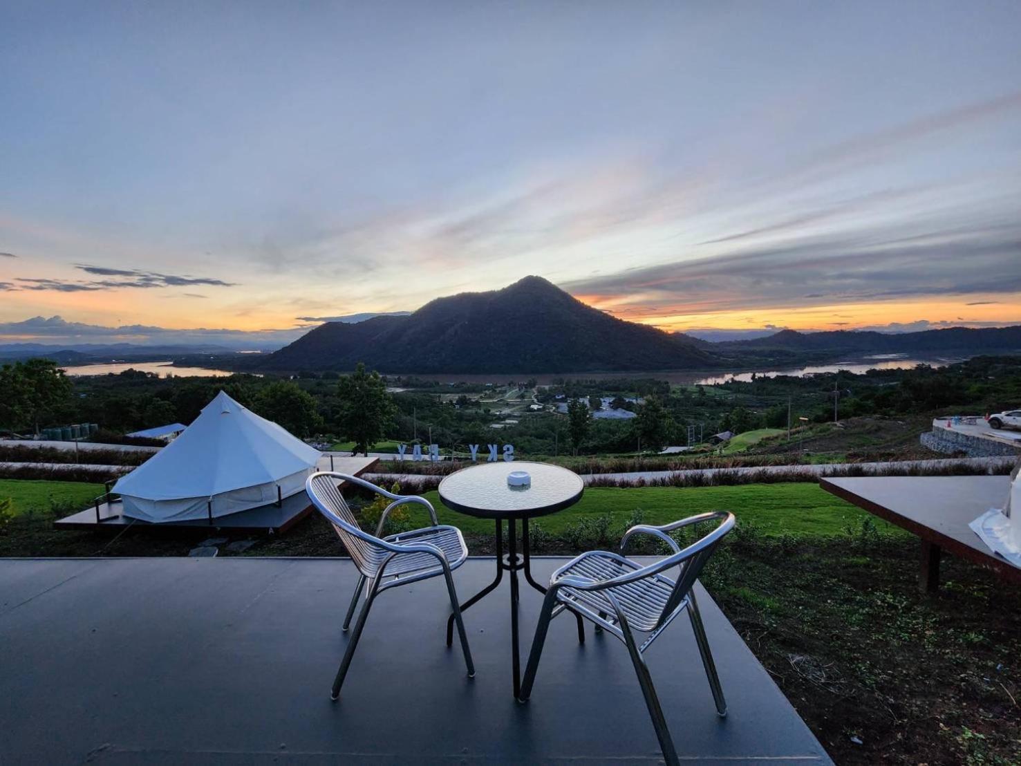 สกายเบย์ เชียงคาน Hotel Pha Baen Buitenkant foto